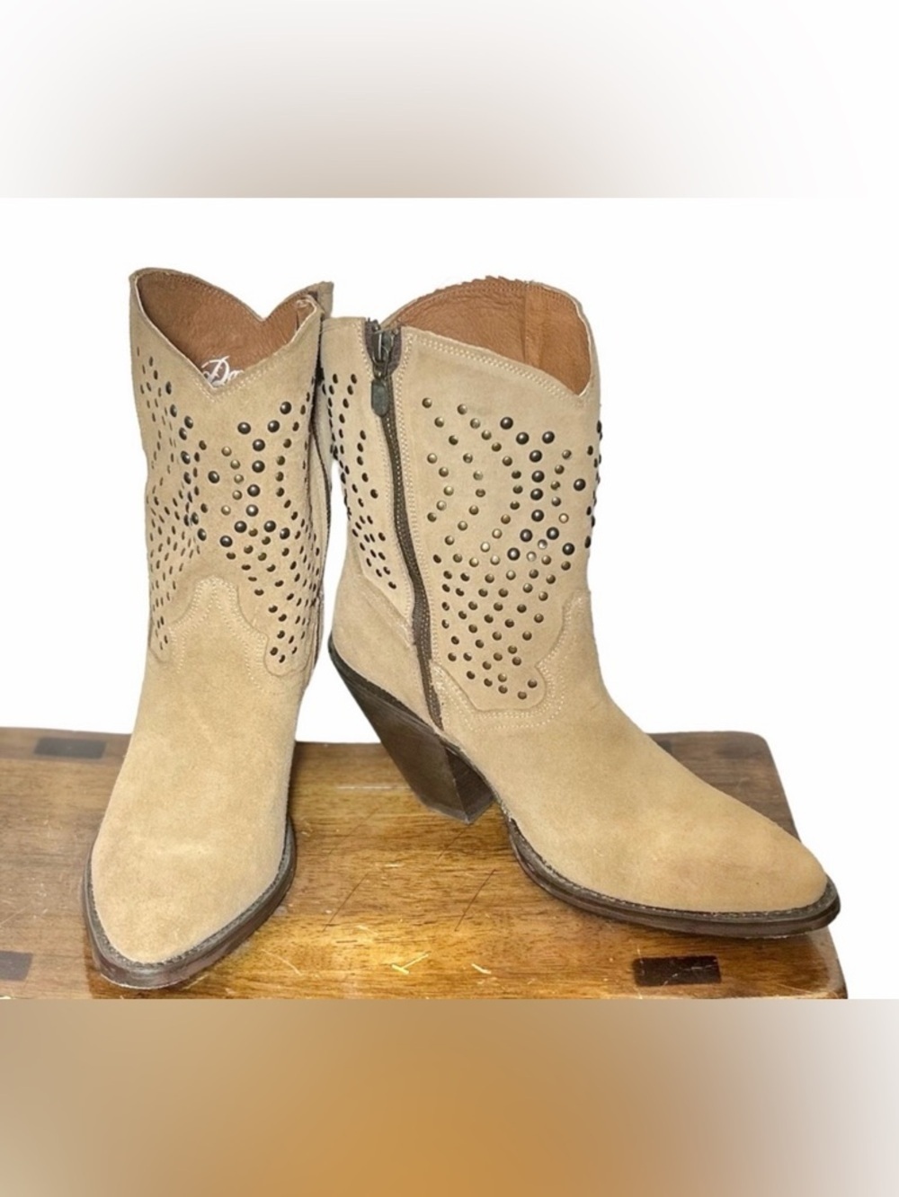 Dan Post Tan Suede Studded Western Ankle Boots, Side Zip, Stacked Heel Size 9.5M